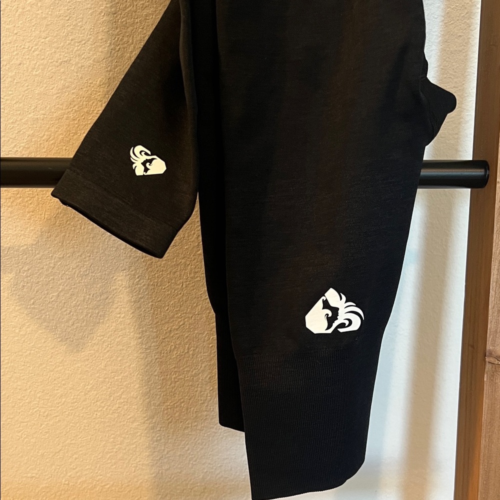 Black Women's Leggings with White Crest Accent